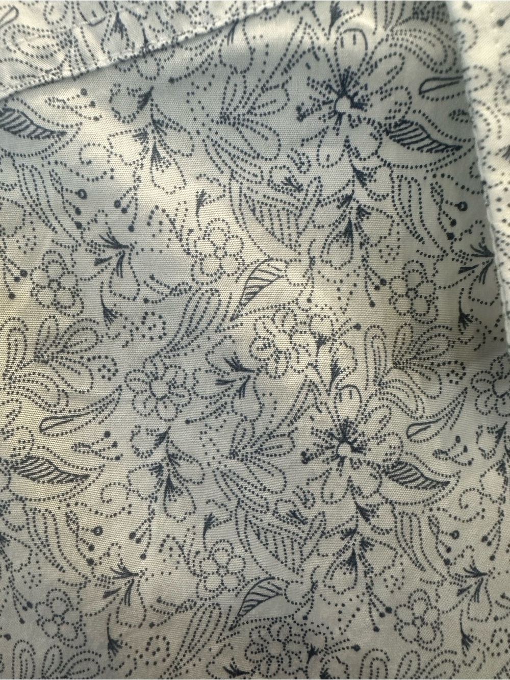 Daniel Cremieux White Shirt with Navy Paisley Floral Print - Picture 5 of 5